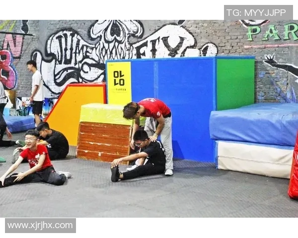 西安极限运动队与南京极限运动队赛后复盘分析团队配合与战术执行